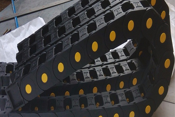 �ӱ�����̹�������ң�Ϊ���ṩ���ߵĻ�����������